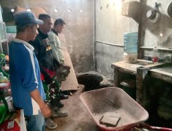 Pembuatan Jamban untuk Warga di Desa Wirun untuk Penuhi Standar Rumah Sehat dan Layak Huni