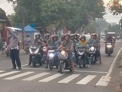 Polsek Banjar Tempatkan Personil Lalulintas Di Titik Rawan Padat Kendaraan