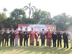 Personel Polres Kediri Ikuti Upacara Hari Lahir Pancasila di Lapangan Pemkab