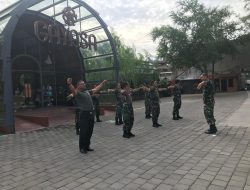 “Semangat Pagi” Guna Jaga Kebugaran Tubuh Tetap Prima, Koramil 04/Jebres Bina Fisik Dengan Jalan Sehat