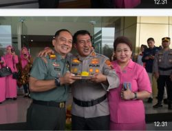 Kodim 0726/Sukoharjo Berikan Ucapan Sukoharjo Selamat Hari Bhayangkara Ke-78 Di Mapolres Sukoharjo