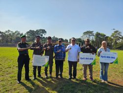 Program BPJS Ketenagakerjaan, Bupati Dadang Supriatna Serahkan Santunan Kepada Ahli Waris Anggota Linmas dan Satpol PP