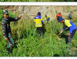 Kodim 0735/Surakarta Gelar Karya Bakti TNI Satkowil Penamaan Pohon Dan Pembersihan Bantaran Kali Pepe