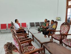 “Pagi Ini Kepala Stasiun Jebres Didatangi Babinsa, Ada Apa …!?”