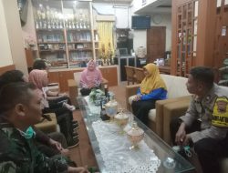 Pagi Ini, Kepala Sekolah SMA Muhammadiyah 1 Surakarta Didatangi Babinsa, Ada Apa…???