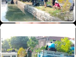 Pelihara Kebersihan Lingkungan, Babinsa Sumber Bersama Warga Bersihkan Taman di Bantaran Sungai Gajah Putih