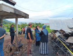 Calon Wakil Wali Kota Palopo, Andi Tenri Karta Tinjau Korban Kebakaran di Palopo