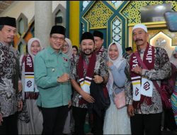 Kolaborasi dengan Pemerintah Daerah, Bupati Dadang Supriatna Lepas Jemaah Umrah Smarts dan Bedas Baldah Group