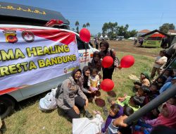 Trauma Healing Pasca Gempa Bumi Kertasari, Polisi Bantu Warga Terdampak