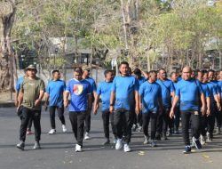 Jaga Kebugaran Tubuh, Anggota Kodim 0831/Surabaya Timur Laksanakan Olah Raga Bersama