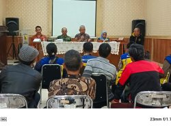 Camat Diar Hadi Gusdinar Respon Cepat Terkait Normalisasi Sungai Cimande Di Desa Cangkuang Kecamatan Rancaekek.