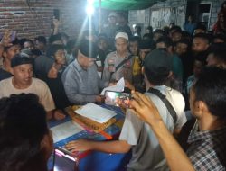 Kedatangan Jenazah TKI Asal Dompu, Diwarnai Tangisan dan Luapan Air Mata Keluarga.