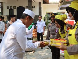 Mobil Senyum Polres Tulungagung Bagikan Makanan Bergizi Gratis di Ponpes Al Ghazali Karangrejo