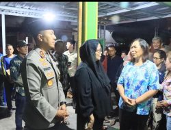 Kapolres Kediri Kota Bersama PJ. Walikota Kediri Takziah Ke Alm. Anggota Linmas