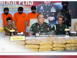 Pangdam V/Brawijaya dan Kapolda Jatim Gelar Konferensi Pers Penggagalan Narkoba Jenis Ganja 166,88 Kg.