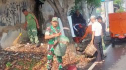 Kerja Bakti Bersama Masyarakat Sebagai Bentuk Peduli Babinsa Purwodiningratan Terhadap Lingkungan