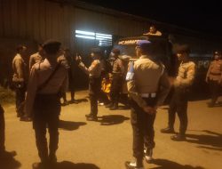 Personil Gabungan Polres Halmahera Selatan dan Brimob Siaga Amankan Malam Pergantian Tahun