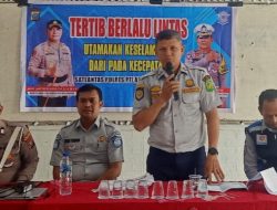 Sat Lantas Polres Pelabuhan Belawan Sosialisasi Keselamatan Berkendara di Jalan Raya di SMA Negeri 20