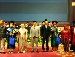 Ketua YPPGMI H. Asep Ikhsan Ucapkan Selamat Mahasiswa STIKINDO Setelah Lulus Harus Bisa Terjun langsung Membantu Dan Melayani Masyarakat.