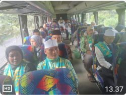 PENJEMPUTAN JEMAAH UMROH, PT. BUSINDO AYANA (SINAYA) KABUPATEN KUNINGAN JAWA BARAT BERJALAN LANCAR