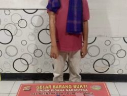 Timsus Satresnarkoba Polres Dompu, Menciduk oknum Pensiunan PNS Warga Desa Soro Barat.