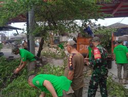 Babinsa Joglo : Kebersihan Lingkungan Adalah Tanggung Jawab Kita Bersama