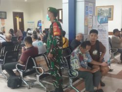 Sasar RS Mata Solo, Babinsa Karangasem Deteksi Dini Perkembangan Situasi di Wilayah Binaan