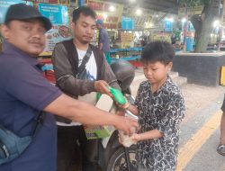 “Berkah Ramadhan, Komunitas Jurnalis Pantura Bagikan Takjil dan Nasi Gratis”