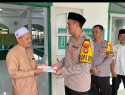 Semarak Ramadhan, Kapolres Way Kanan Berikan Tali Asih Kepada Anak Yatim