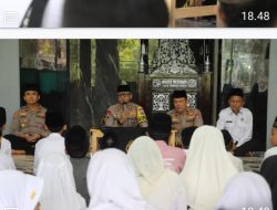 Gelar Tadarus Ramadan, Kapolres Trenggalek Serahkan Santunan Anak Yatim/Piatu