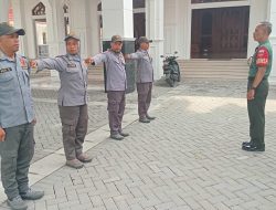 Babinsa Sondakan Genjot Latihan PBB Dan Wawasan Kebangsaan Kepada Linmas, Ini Tujuannya