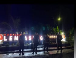 Polres Way Kanan Patroli Subuh, Bangunkan Warga Untuk Sahur di Blambangan Umpu