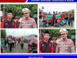 Ramadhan Penuh Berkah, Media Online Metro Soerya dan DPD Madas Nusantara Surabaya Gelar Aksi Berbagi Takjil ke Pengendara Roda Dua di Suramadu.