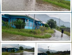 DIGUYUR HUJAN KURANG LEBIH SATU JAM, KANTOR BALAI PENGELOLAAN PELABUHAN PERIKANAN PANAMBUANG TERENDAM BANJIR