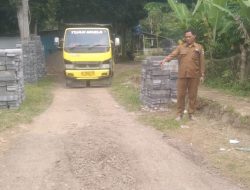 Dana Desa Turun, Kepala Desa Laksanakan Program Paving Blok Tahap I