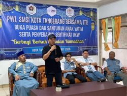 Ketua PWI Banten Rian Nopandra Serahkan Sertifikat UKW Anggota