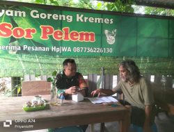 Perkuat Pembinaan Wilayah, Babinsa Kemlayan Intensifkan Komsos Dengan Sambangi Ketua RW.