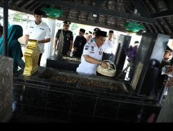 Sambut Hari Jadi ke-384, Bupati/Wakil Bupati Bersama Forkopimda Ziarah ke Makam Para Mantan Bupati Bandung