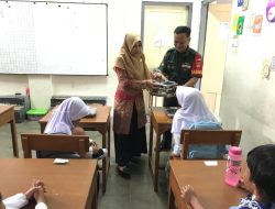 Peduli Pendidikan Dan Kesehatan, Babinsa Kepatihan Wetan Sukseskan Program Pemerintah Dalam Makan Bergizi Gratis