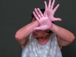 “GEGARA JALAN, PRIA BERINISIAL MD TEGA LAKUKAN KEKERASAN TERHADAP WANITA DI SIMPANG REMAJA DUSUN LIMAY KAPAS RT 04 DESA PELAWAN JAYA SINGKUT !?”