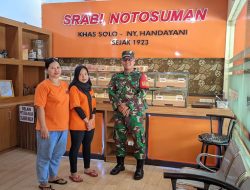 Babinsa Kratonan Sambangi dan Support Usaha Kuliner Khas Solo