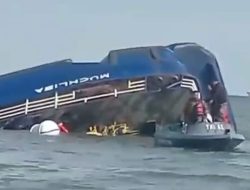 Peristiwa Duka, KMP Muchlisa Tenggelam di Teluk Antara Balikpapan dan Penajam.