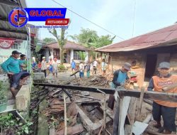 Demi Keselamatan Penghuni, Rumah Warga Pemalang di Robohkan