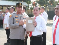 Kapolres Kediri AKBP Bimo Ariyanto, SH., S.IK Memberikan Penghargaan kepada 22 Personel Polres Kediri