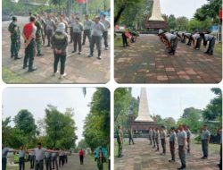 Hari Libur Tidak Menjadi Alasan Untuk Babinsa Berikan Materi PBB Dalam Kegiatan Latsar Linmas Kelurahan Tegalharjo