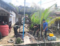 Satgas TMMD Ke-124 Kodim 1403/Palopo Pasang Rangka Tandon Pembuatan Sumur Bor di Rumah Warga