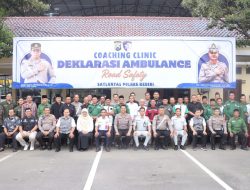 Sebanyak 40 Pengemudi Mobil Ambulans DEKLARASI KESELAMATAN Berlalulintas oleh Satlantas Polres Kediri
