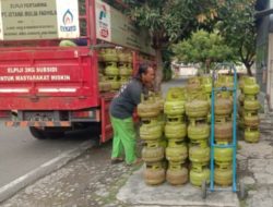Babinsa Serengan Monitoring dan Pantau Penyaluran Gas LPG 3 Kg