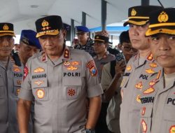 Kapolda Jatim Pantau Langsung Pencarian Korban Kapal Tenggelam di Selat Bali