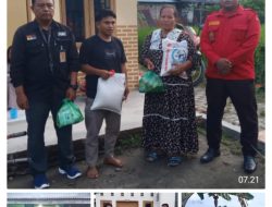 “LSM TERKAMS SERGAI BERPARTISIPASI MEMBANTU JUGA MEMBERI SEMBAKO KEPADA WARGA YANG RUMAHNYA TERKENA ANGIN PUTING BELIUNG”